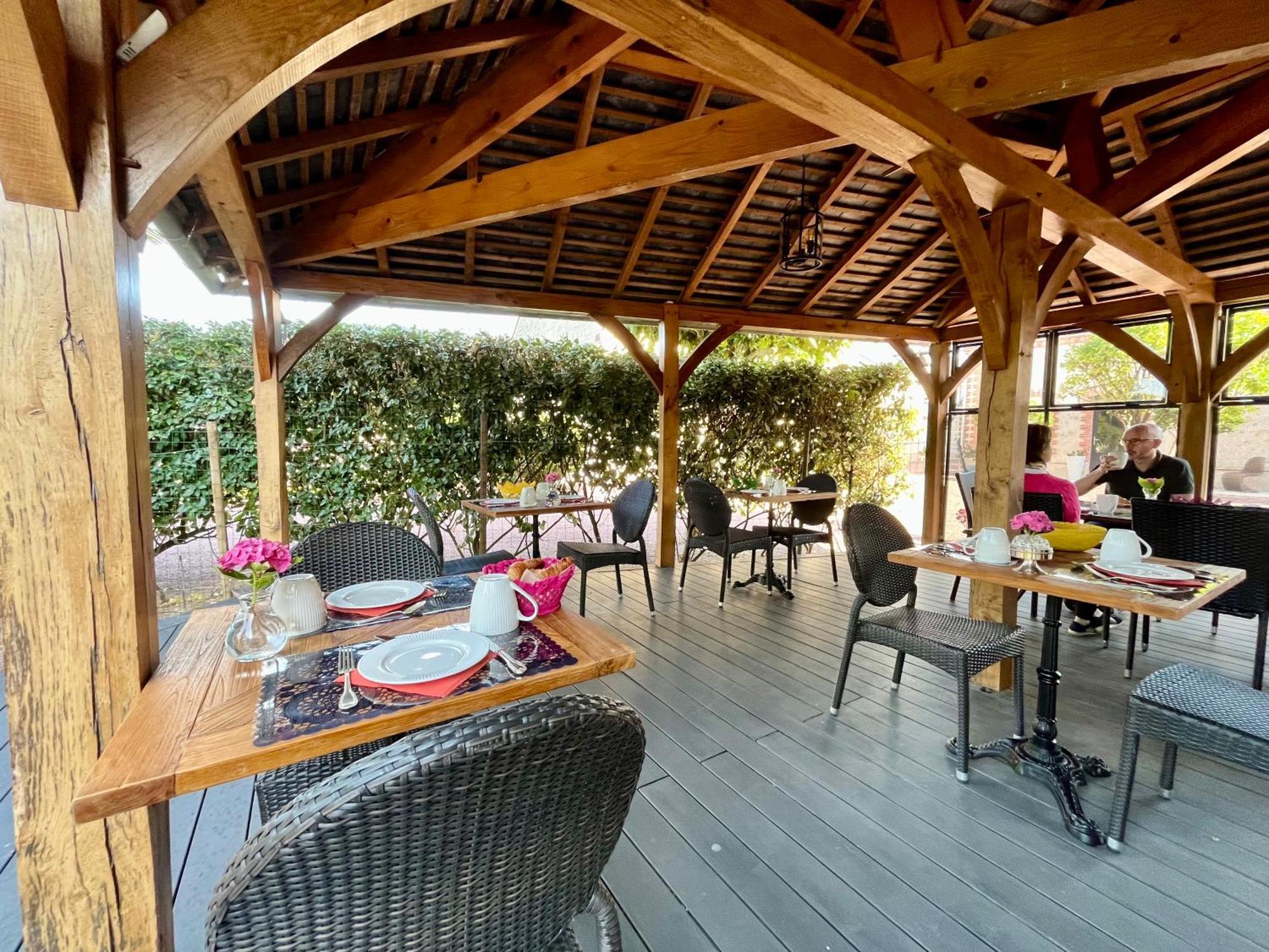 Cave Auger La Maison D'Hotes Restigne Ngoại thất bức ảnh